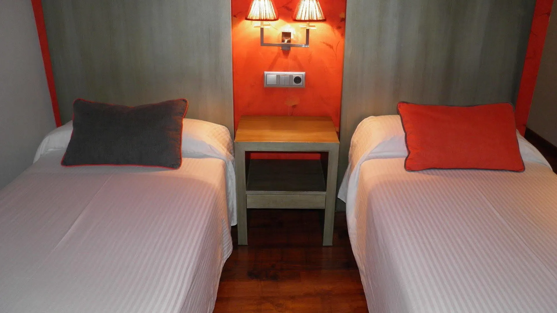 Hotel Annex - Rey Don Jaime I Barcelona